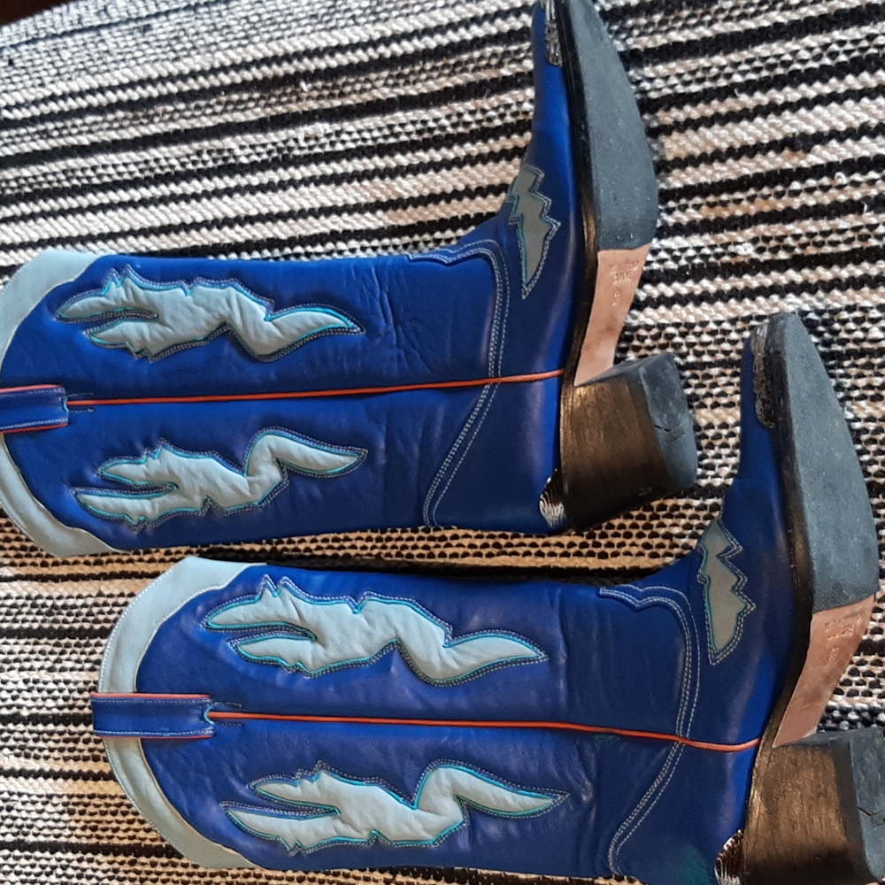Wandering Coyote blue cowboy boots with orange piping